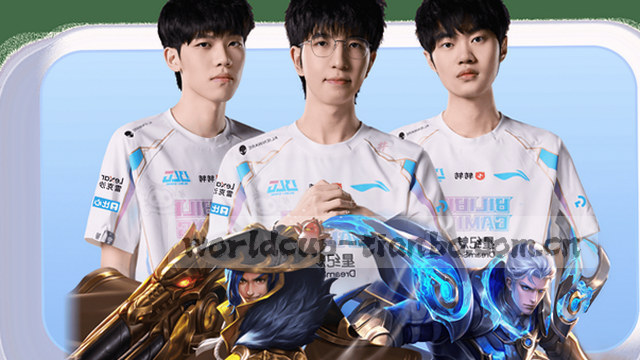 1. 安全第一，时刻警惕
2. 守护平安，从我做起
3. 隐患险于明火
4. 安全无小事，警钟长鸣